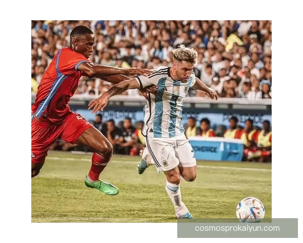 塔利亚菲科精彩下底传中,助力球队进攻表现亮眼 塔利亚菲科精彩下底传中,助力球队进攻表现亮眼